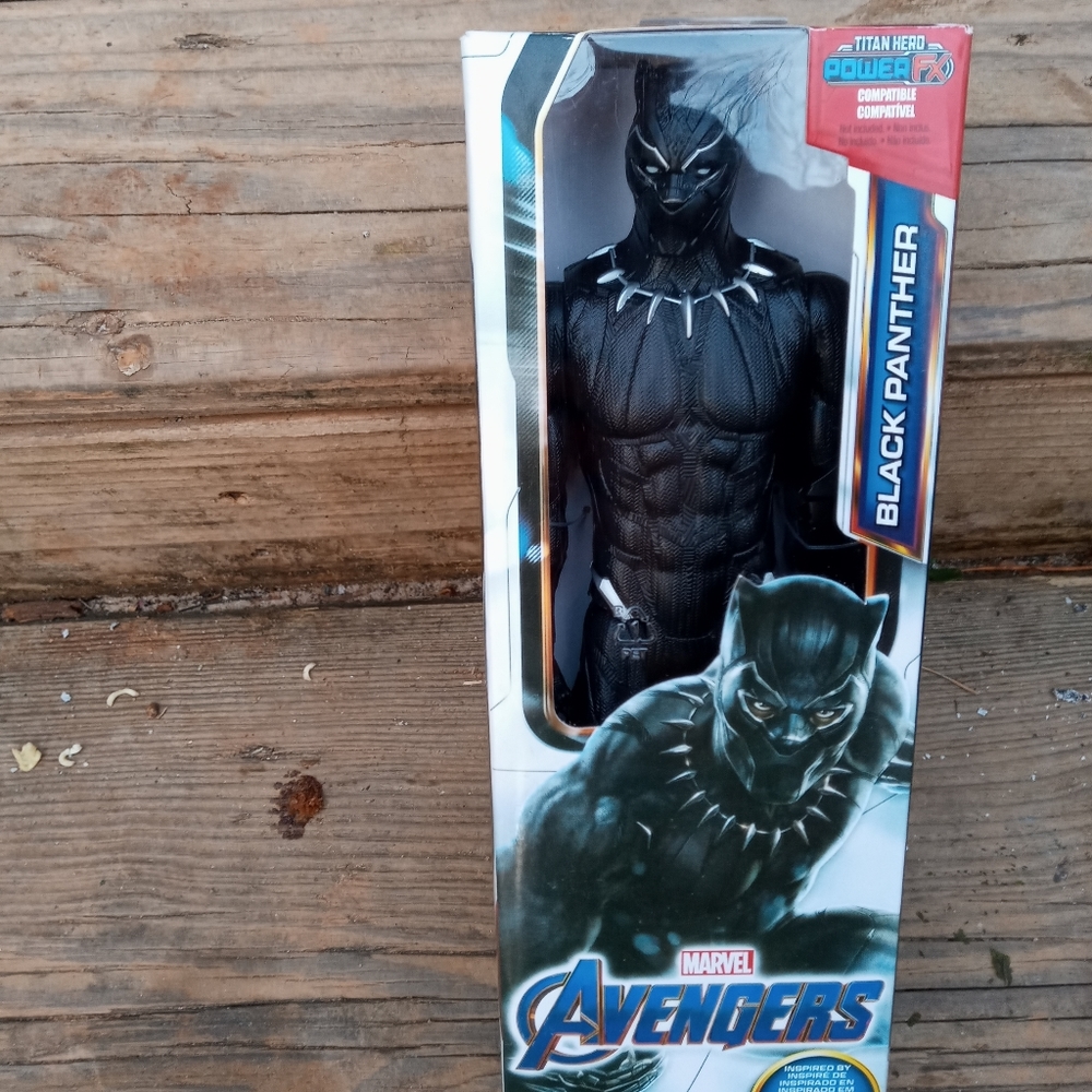 Marvel Avengers Titan Hero Series: Black Panther